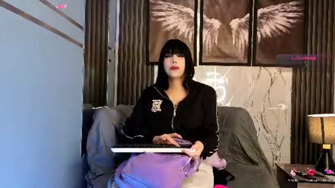 Snapshot of angel_medussa chatting on June 2026 12:06:01 PM angel_medussa online show from June 2026 12:06:01 PM