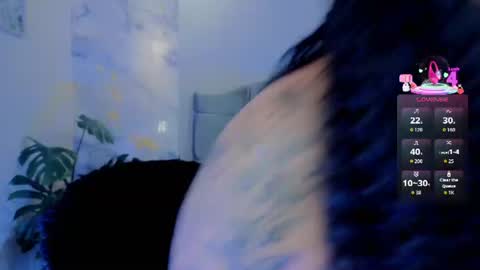 Snapshot of angel_medussa chatting on July 2026 01:51:02 AM angel_medussa online show from July 2026 01:51:02 AM