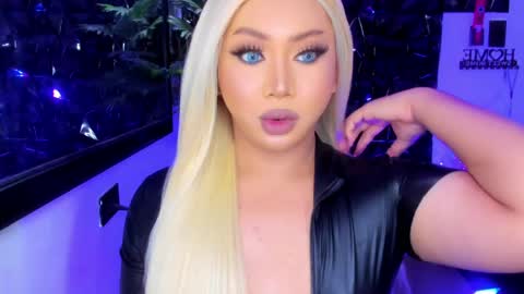 Snapshot of angel_off_hell chatting on April 2026 10:54:02 PM Angel No Mercy online show from April 2026 10:54:02 PM