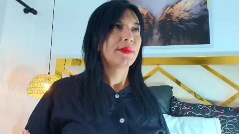 Nicolle  online show from June 2026 11:23:01 AM
