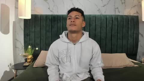 Snapshot of angel_silva_ chatting on April 2026 12:21:02 PM Angel online show from April 2026 12:21:02 PM