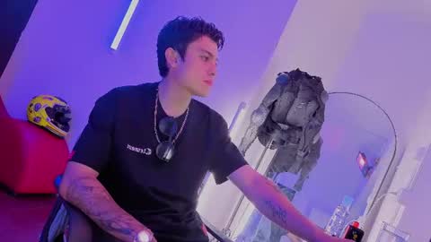 Snapshot of angel_still_ chatting on June 2026 04:06:01 AM Angel Still online show from June 2026 04:06:01 AM