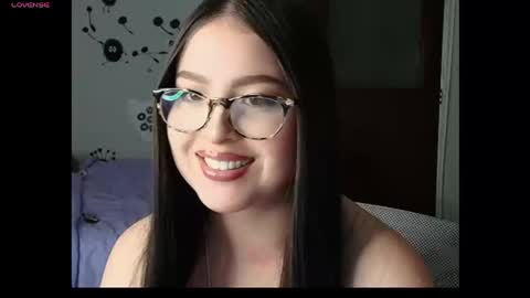 Snapshot of angel_sweet_v chatting on March 2026 05:11:01 AM Sweet Angel online show from March 2026 05:11:01 AM