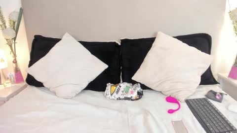 Snapshot of angel_velvet_ chatting on March 2026 05:19:02 PM angel_velvet_ online show from March 2026 05:19:02 PM