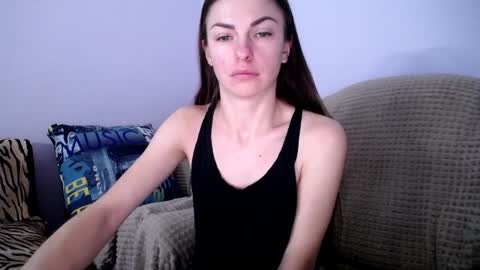 Snapshot of angel_zoe77 chatting on December 2024 08:43:02 AM Zoe online show from December 2024 08:43:02 AM