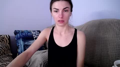 Snapshot of angel_zoe77 chatting on January 2025 08:24:01 AM Zoe online show from January 2025 08:24:01 AM