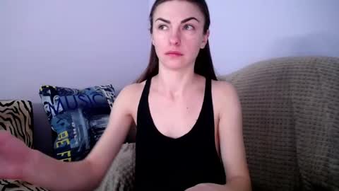 Snapshot of angel_zoe77 chatting on January 2025 08:05:01 AM Zoe online show from January 2025 08:05:01 AM