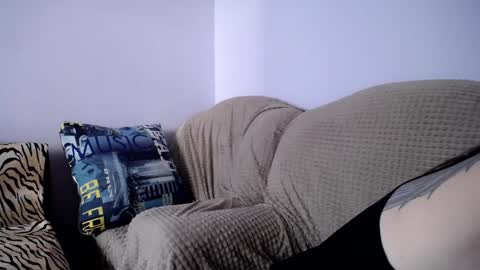 Snapshot of angel_zoe77 chatting on January 2025 11:33:02 AM Zoe online show from January 2025 11:33:02 AM