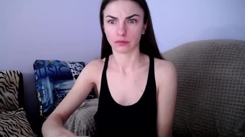 Snapshot of angel_zoe77 chatting on February 2025 08:44:02 AM Zoe online show from February 2025 08:44:02 AM