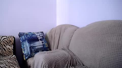 Snapshot of angel_zoe77 chatting on February 2025 11:49:01 AM Zoe online show from February 2025 11:49:01 AM