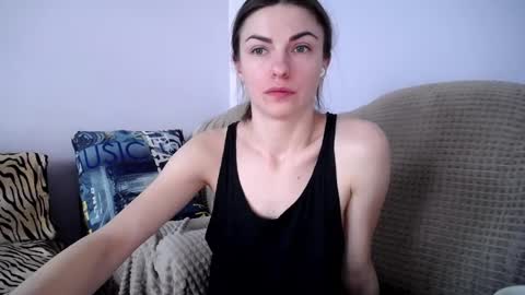 Snapshot of angel_zoe77 chatting on March 2025 12:42:02 PM Zoe online show from March 2025 12:42:02 PM