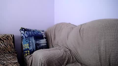 Snapshot of angel_zoe77 chatting on March 2025 09:12:02 AM Zoe online show from March 2025 09:12:02 AM