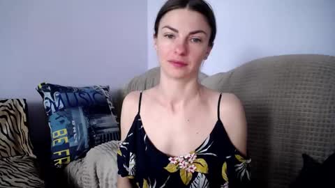 Snapshot of angel_zoe77 chatting on September 2025 08:03:01 AM Zoe online show from September 2025 08:03:01 AM