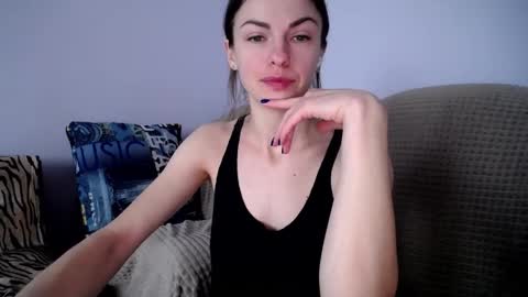 Snapshot of angel_zoe77 chatting on October 2025 09:01:01 AM Zoe online show from October 2025 09:01:01 AM