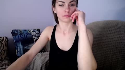 Snapshot of angel_zoe77 chatting on November 2025 09:32:02 AM Zoe online show from November 2025 09:32:02 AM