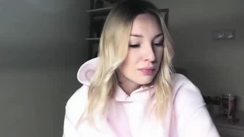 Angela online show from February 2026 06:42:01 AM