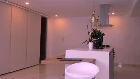 Snapshot of angela_bonetti chatting on March 2026 02:05:02 AM Angela Bonetti online show from March 2026 02:05:02 AM