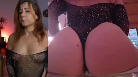 Snapshot of angela_desire chatting on March 2026 09:43:02 AM Angela online show from March 2026 09:43:02 AM