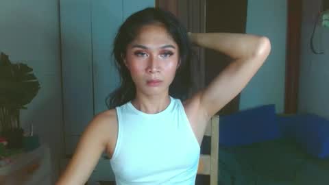 angela online show from December 2024 03:37:02 AM