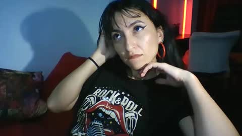 Snapshot of angela_mis chatting on April 2026 03:33:02 AM Angela online show from April 2026 03:33:02 AM