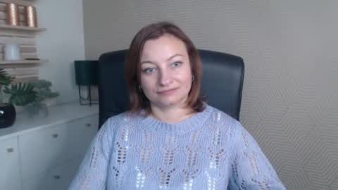 Snapshot of angela_samt chatting on October 2025 05:52:01 AM Angela online show from October 2025 05:52:01 AM