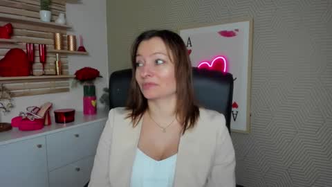 Snapshot of angela_samt chatting on March 2026 06:41:02 AM Angela online show from March 2026 06:41:02 AM