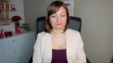 Snapshot of angela_samt chatting on March 2026 07:12:01 AM Angela online show from March 2026 07:12:01 AM