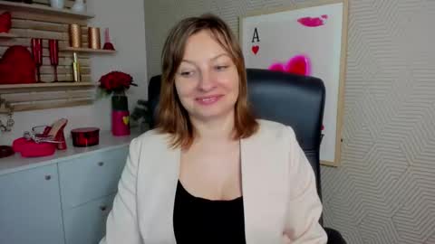 Snapshot of angela_samt chatting on April 2026 05:47:02 AM Angela online show from April 2026 05:47:02 AM