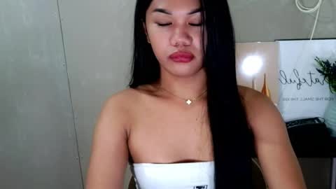 Snapshot of angela_star888 chatting on May 2026 05:51:01 PM angela_star888 online show from May 2026 05:51:01 PM