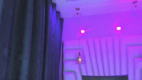 Snapshot of angelaa_cute chatting on April 2026 12:17:02 PM ANGELA online show from April 2026 12:17:02 PM