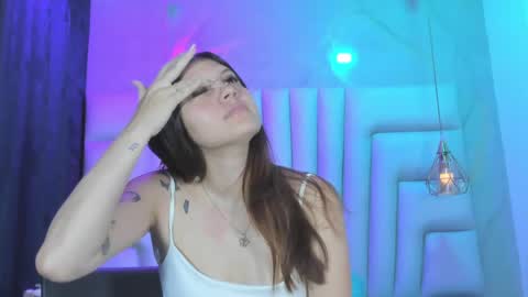 Snapshot of angelaa_cute chatting on April 2026 12:22:01 PM ANGELA online show from April 2026 12:22:01 PM