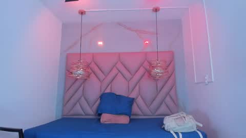 Snapshot of angelaa_cute chatting on April 2026 12:30:01 PM ANGELA online show from April 2026 12:30:01 PM