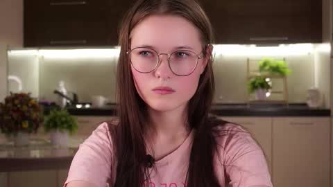 Mary online show from September 2025 11:10:01 AM