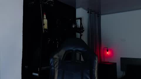 Angela help me reach 100 thumbs up online show from December 2025 08:15:02 PM