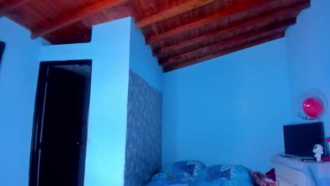 Angela online show from February 2026 09:21:01 PM