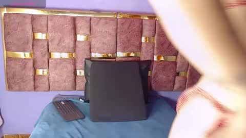 Snapshot of angelacute19 chatting on March 2025 03:43:02 AM angelacute19 online show from March 2025 03:43:02 AM