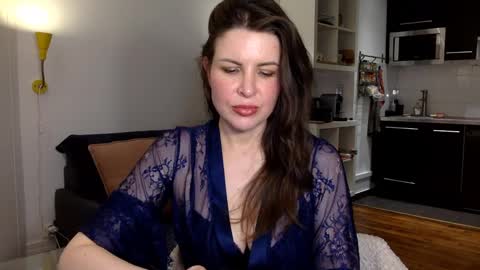 Angela online show from January 2025 08:49:01 PM