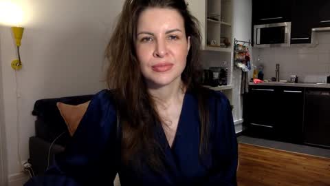 Angela online show from February 2025 08:15:01 PM