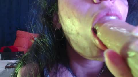 Snapshot of angelamaturevip chatting on April 2026 06:51:02 AM Angela online show from April 2026 06:51:02 AM