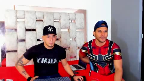 Snapshot of angelandchris chatting on September 2025 12:27:02 PM Angel And Cris online show from September 2025 12:27:02 PM