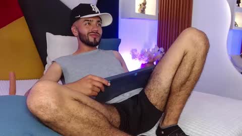 Snapshot of angelbacker chatting on March 2026 04:28:02 AM Angel online show from March 2026 04:28:02 AM