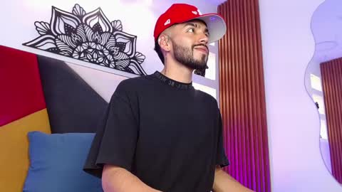 Snapshot of angelbacker chatting on March 2026 04:13:02 AM Angel online show from March 2026 04:13:02 AM