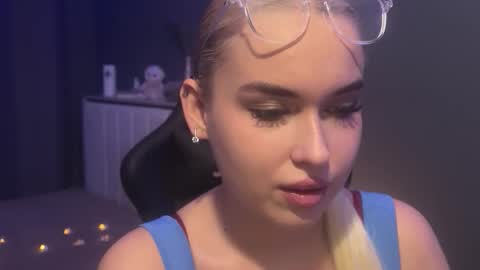 Snapshot of angelbounce chatting on December 2025 09:01:02 PM Angela and I just new here Pls send Like and Subscribe 3 online show from December 2025 09:01:02 PM