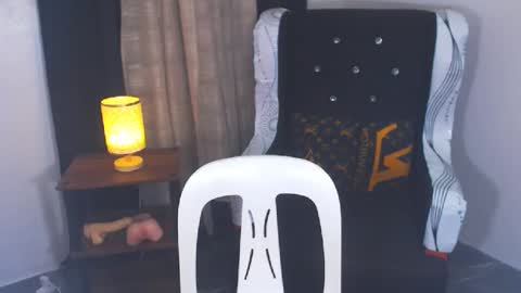 Angel online show from February 2025 01:04:02 AM