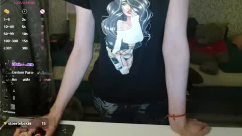 Snapshot of angelcute32 chatting on October 2025 03:44:02 PM AngelCute32 online show from October 2025 03:44:02 PM