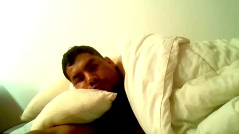 Snapshot of angeldavid90 chatting on October 2025 01:20:01 PM angeldavid90 online show from October 2025 01:20:01 PM