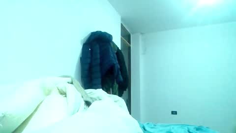 Snapshot of angeldavid90 chatting on October 2025 04:21:02 AM angeldavid90 online show from October 2025 04:21:02 AM