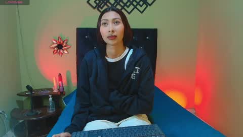 Snapshot of angeldreams15 chatting on April 2026 07:32:01 PM angeldreams15 online show from April 2026 07:32:01 PM