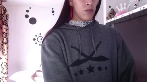 Snapshot of angele_johnson chatting on March 2025 11:27:01 PM angele online show from March 2025 11:27:01 PM