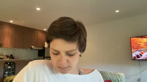 Snapshot of angeleleven11 chatting on September 2025 05:57:01 PM angeleleven11 online show from September 2025 05:57:01 PM